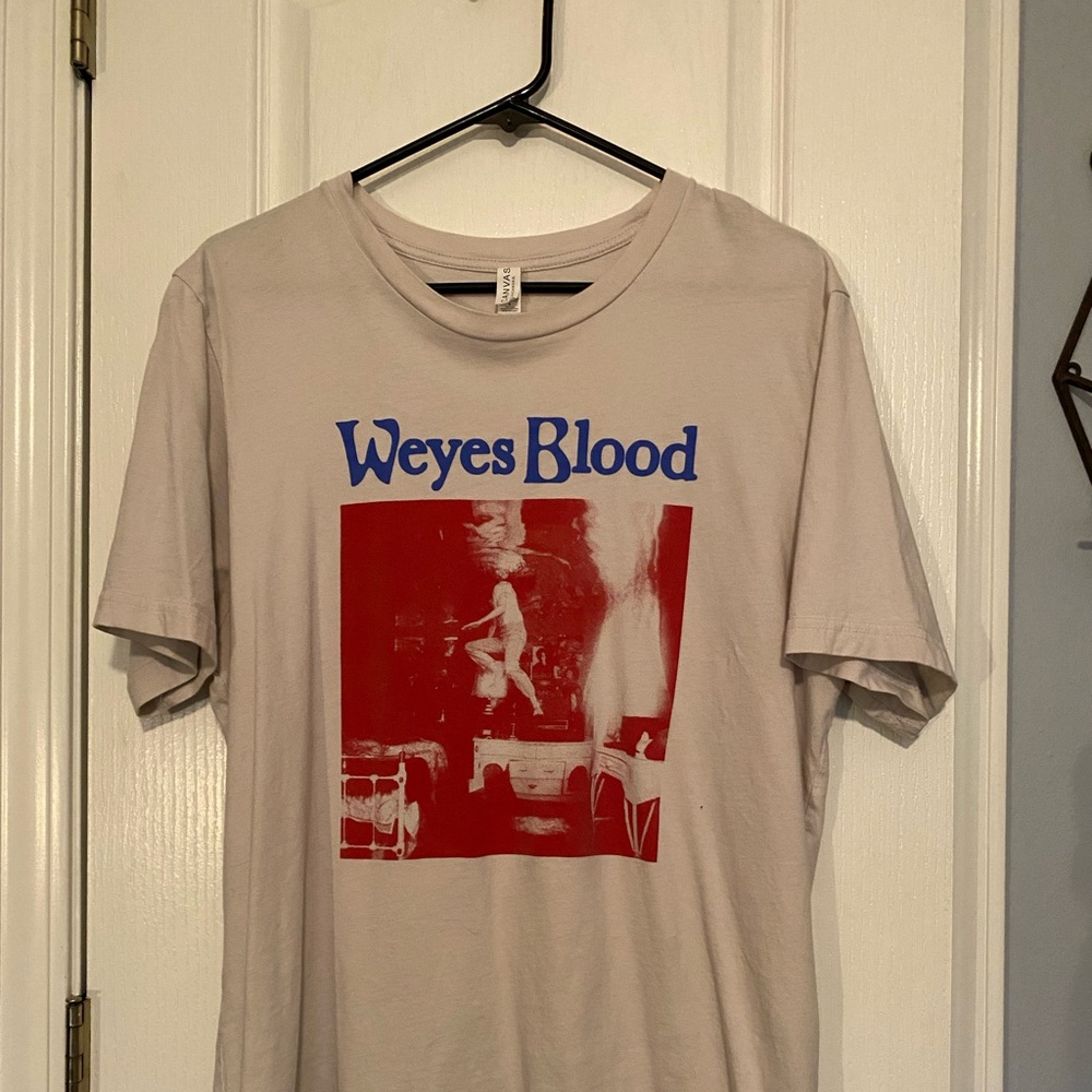Weyes Blood official shirt.